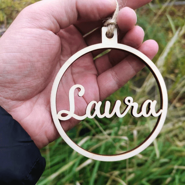Celebrate the Holidays with Personalized Christmas Ornaments! 🎄✨