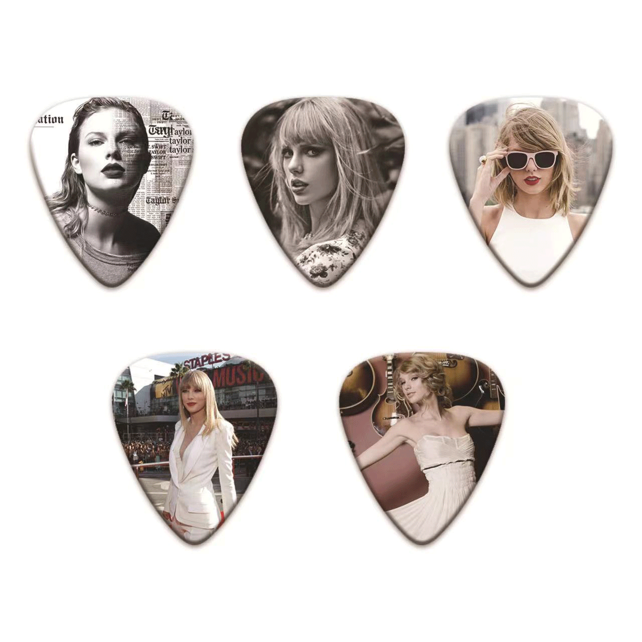 Personalize your guitar picks with your own photos to show your unique personality