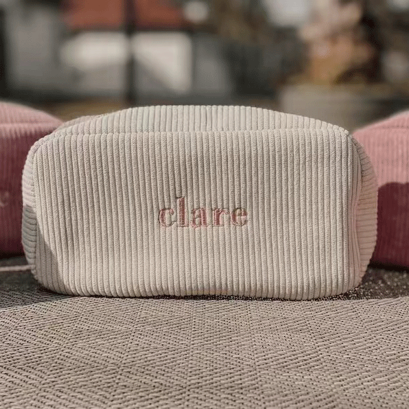 Personalized Embroidered Makeup Bag: Your Name, Your Style