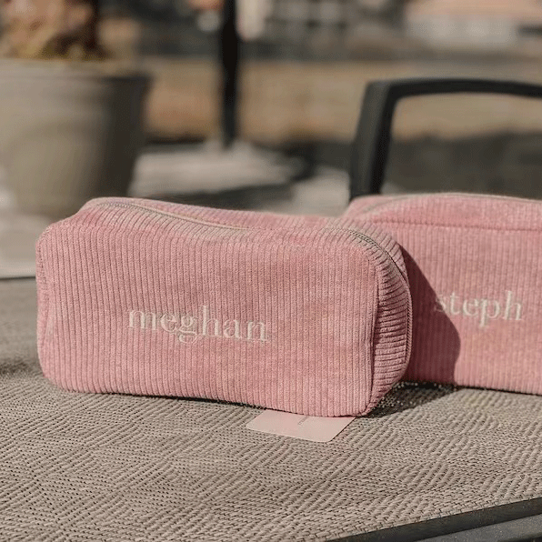 Personalized Embroidered Makeup Bag: Your Name, Your Style