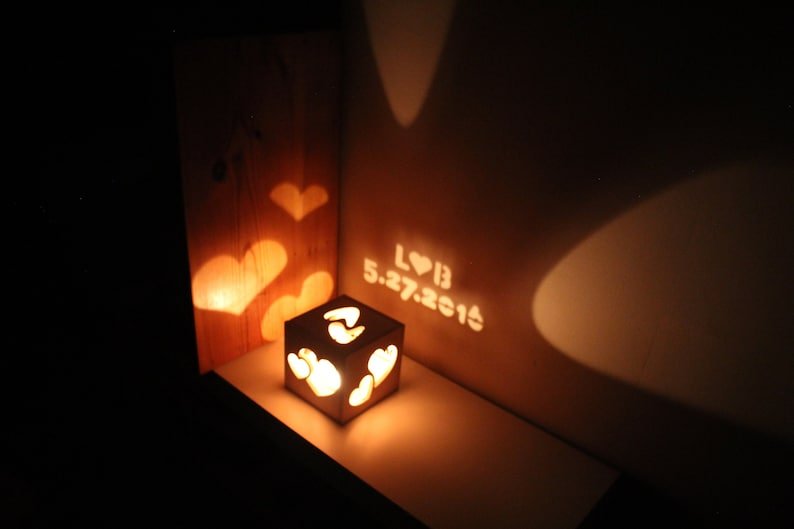 Romantic Reflections - Personalized Date & Heart Shadow Light Box - 我的商店