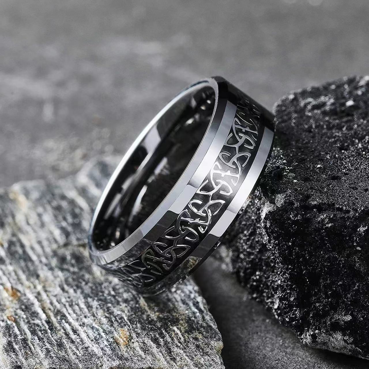 Stylish and Durable Titanium Steel Ring - The Perfect Blend of Modern Elegance