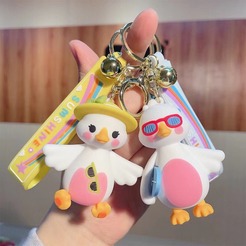 🌞 Summer Essential - Cute Sunshine Duck Bag Charms and Keychains, Full of Fun! ✨